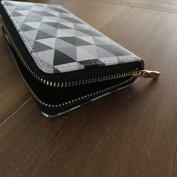 Wallet - Picture 2 of 3